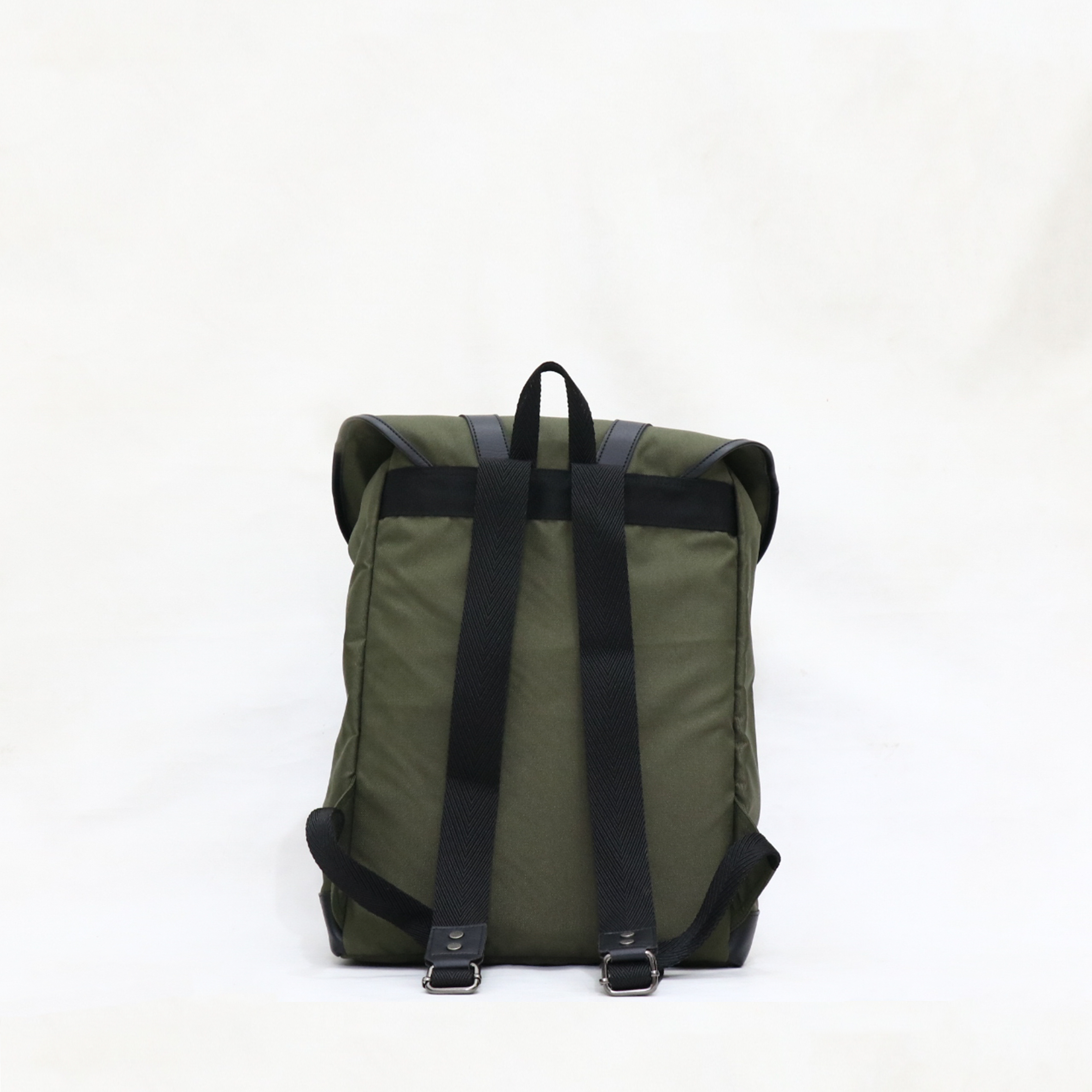 CLEAN BG backpack Fiji back